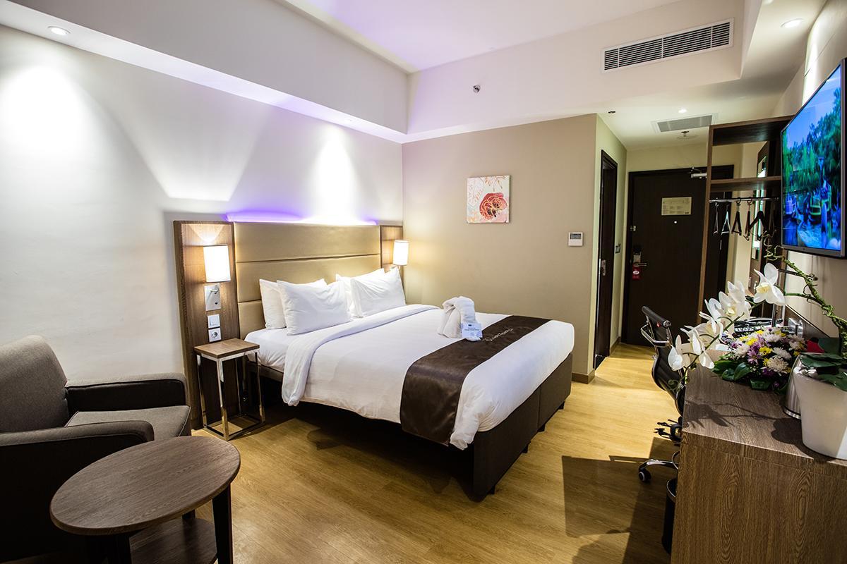 Bigland Hotel & Convention Sentul Bogor Esterno foto
